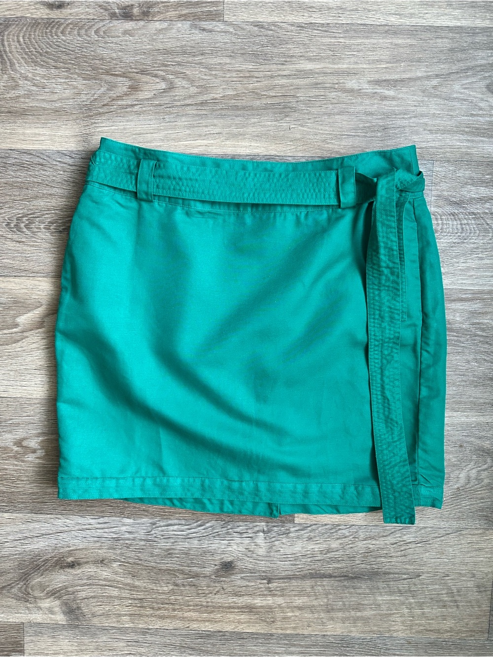 Banana Republic Green Wrap Skirt Size 10 Women’s Belted Mini Skirt Emerald Green